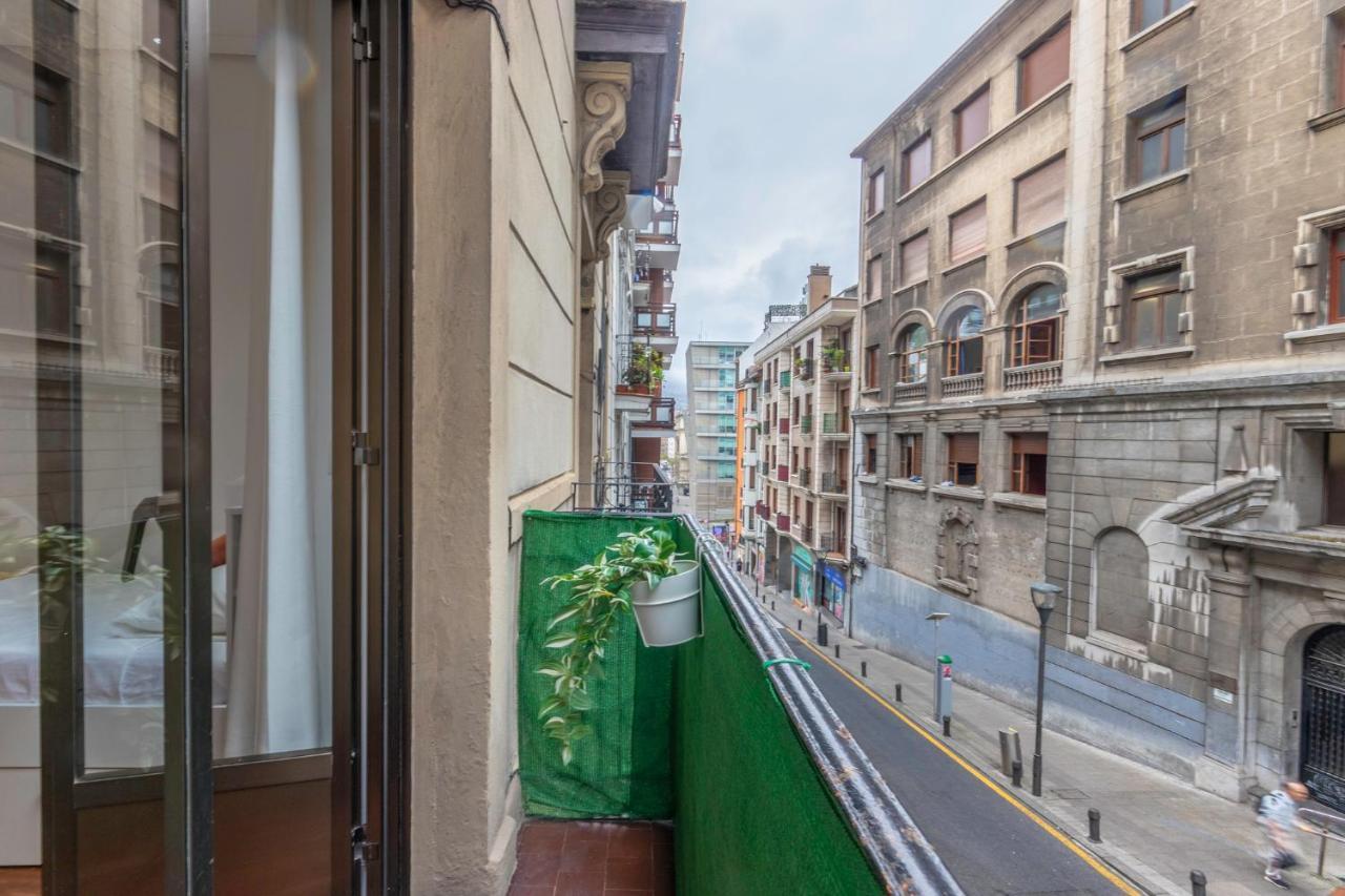 Inar Centrico Apartamento Junto Ayuntamiento & Ria Bilbau Exterior foto